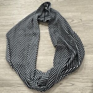Old Navy Black & White Herringbone Fleece Infinity Scarf